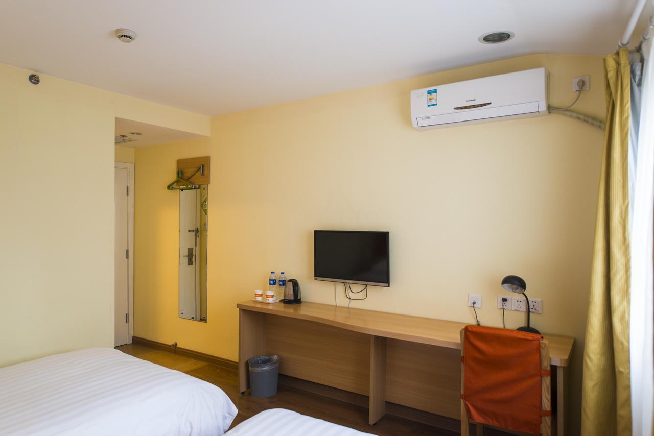 Home Inn Chengdu Kuanzhai Alley New City Square Exterior photo