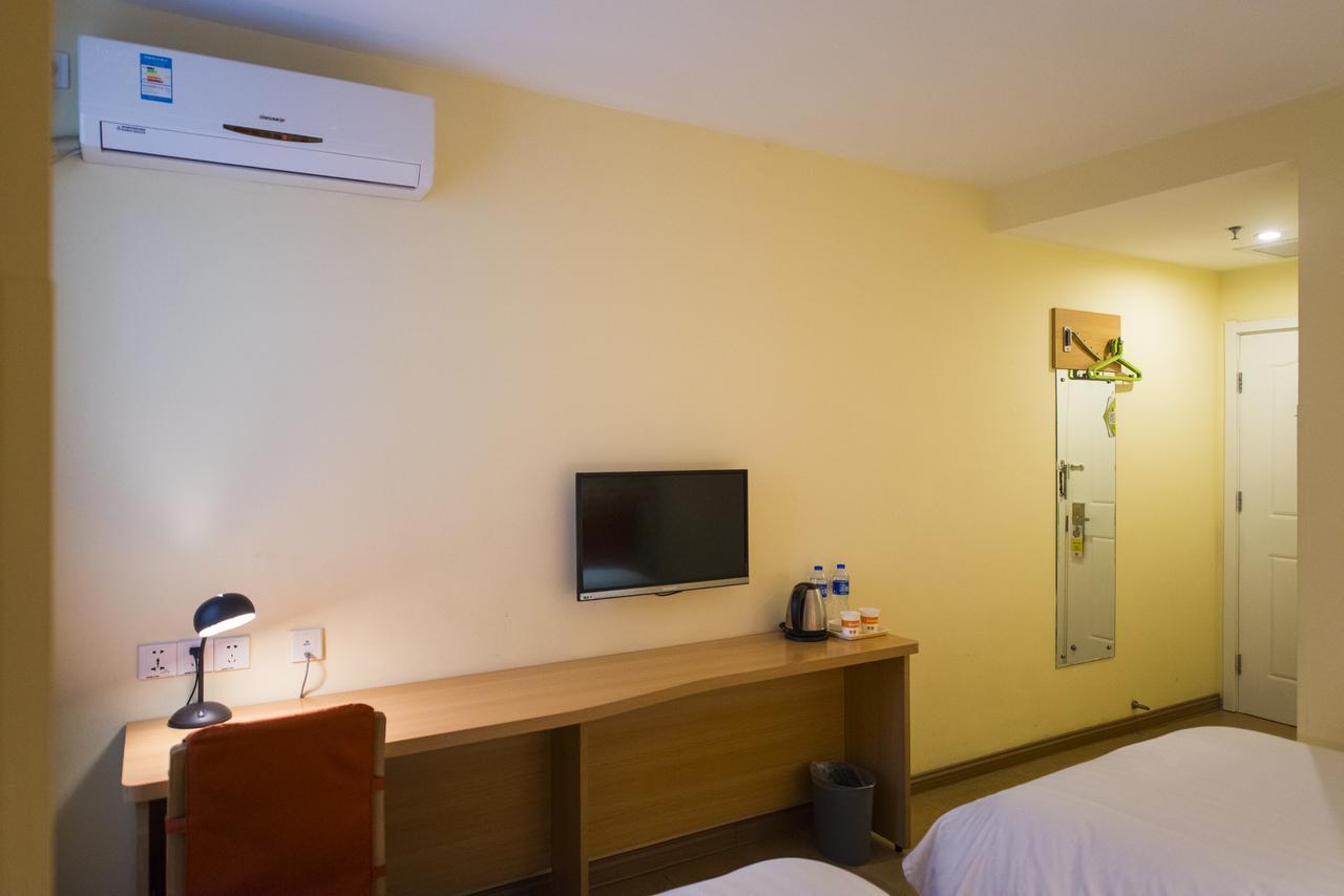 Home Inn Chengdu Kuanzhai Alley New City Square Exterior photo